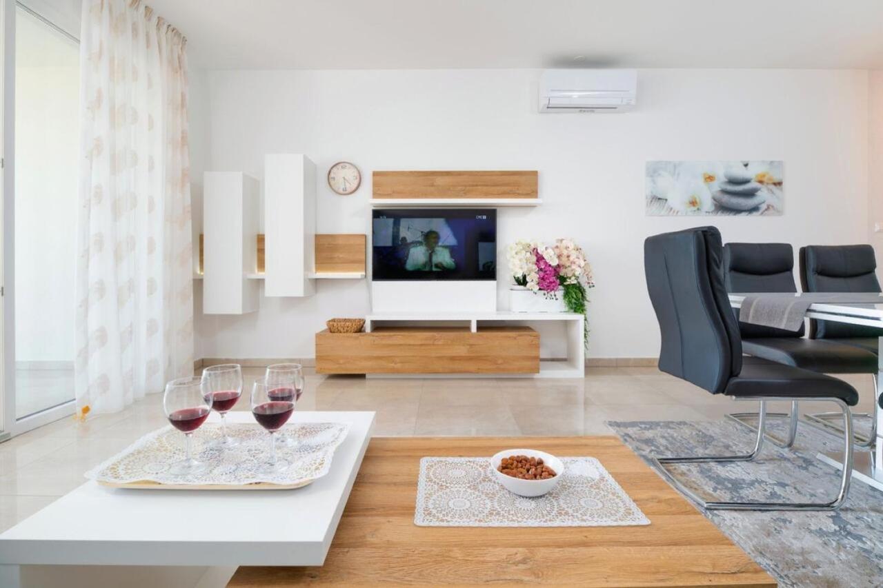 Sea View Apartment Ema سبليت المظهر الخارجي الصورة